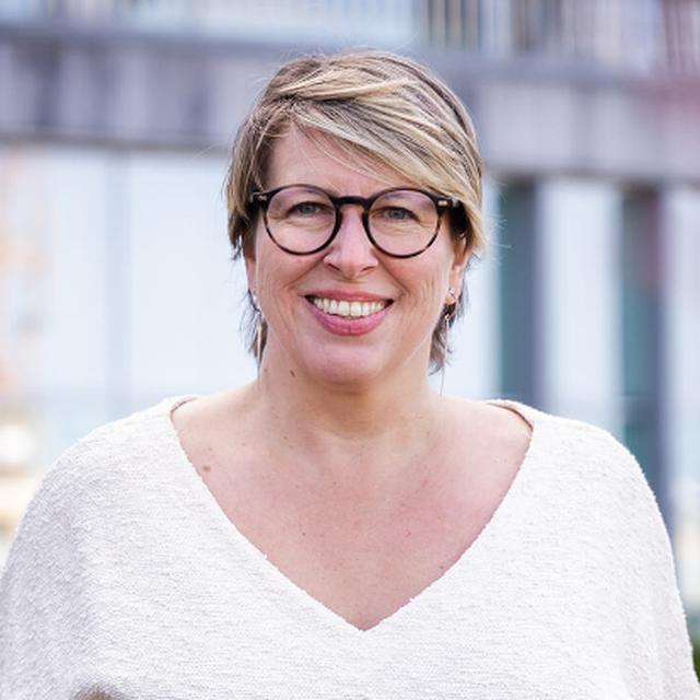 Pasfoto Caroline Gennez